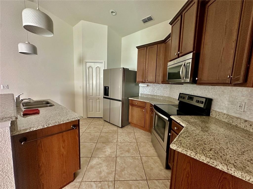 1144 High Seas Street - Photo 6