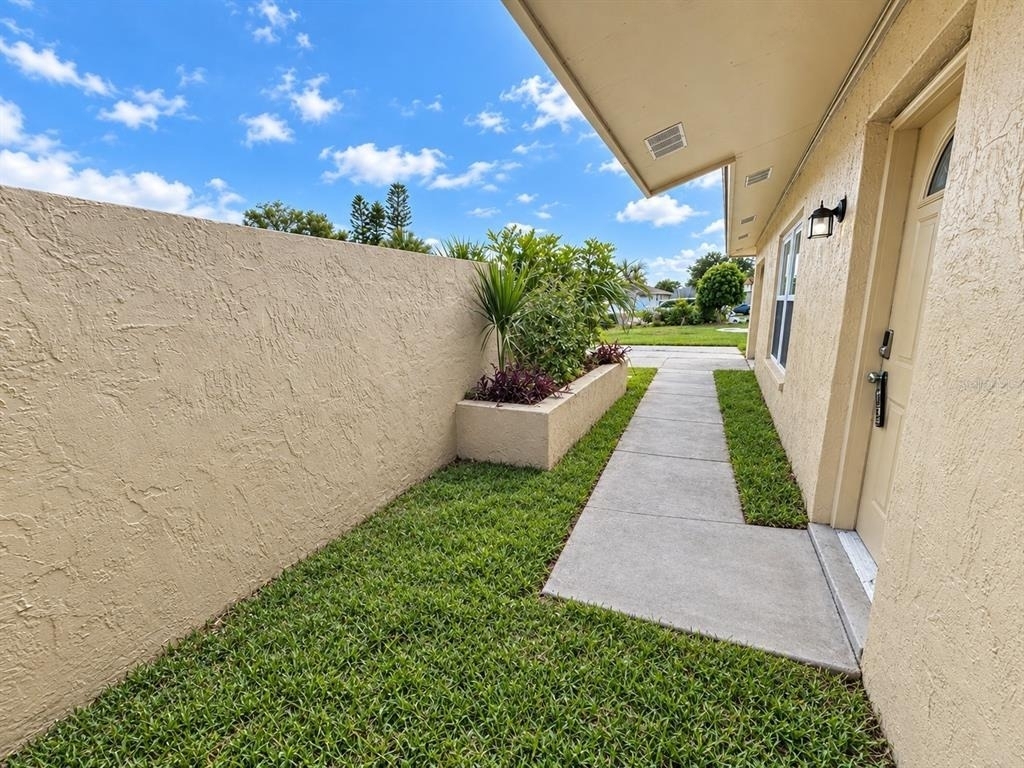 902 W Shannon Court - Photo 1
