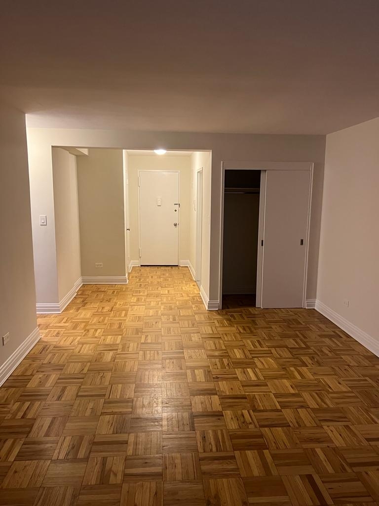 West 16th Street - Photo 4