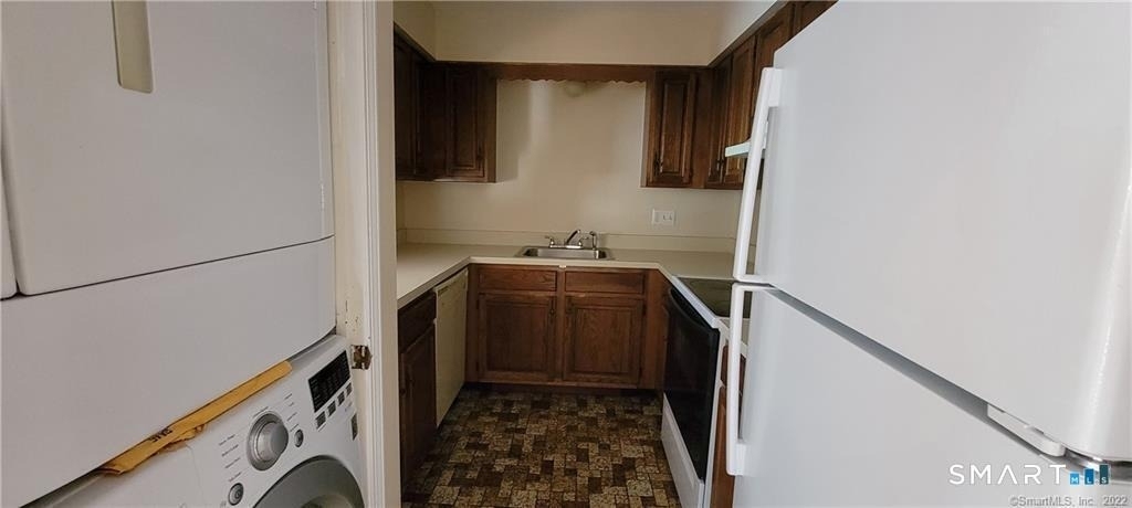 375 Glendale Avenue - Photo 5