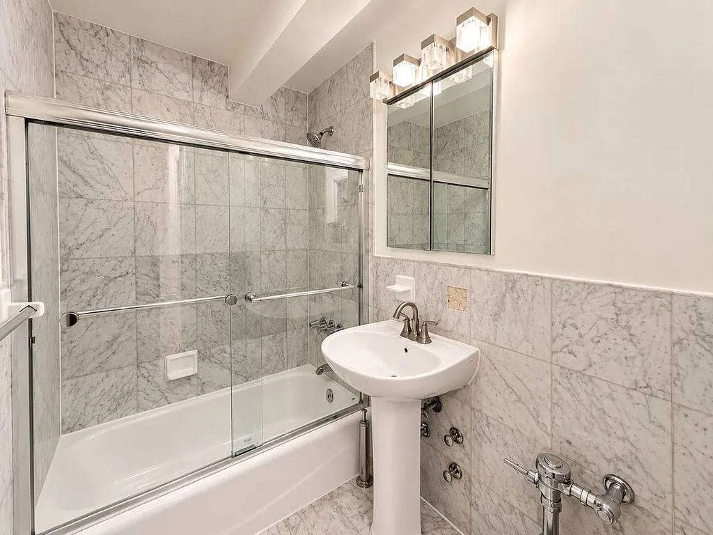 151 West 16th Street - Photo 5