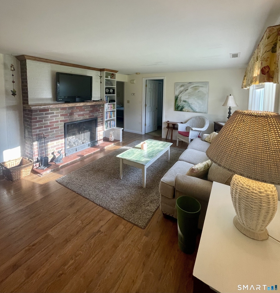 28 Kelsey Road - Photo 2