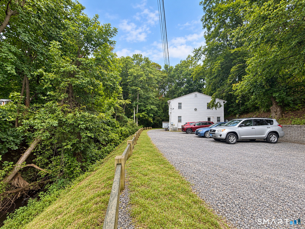 73 Roberts Street - Photo 8