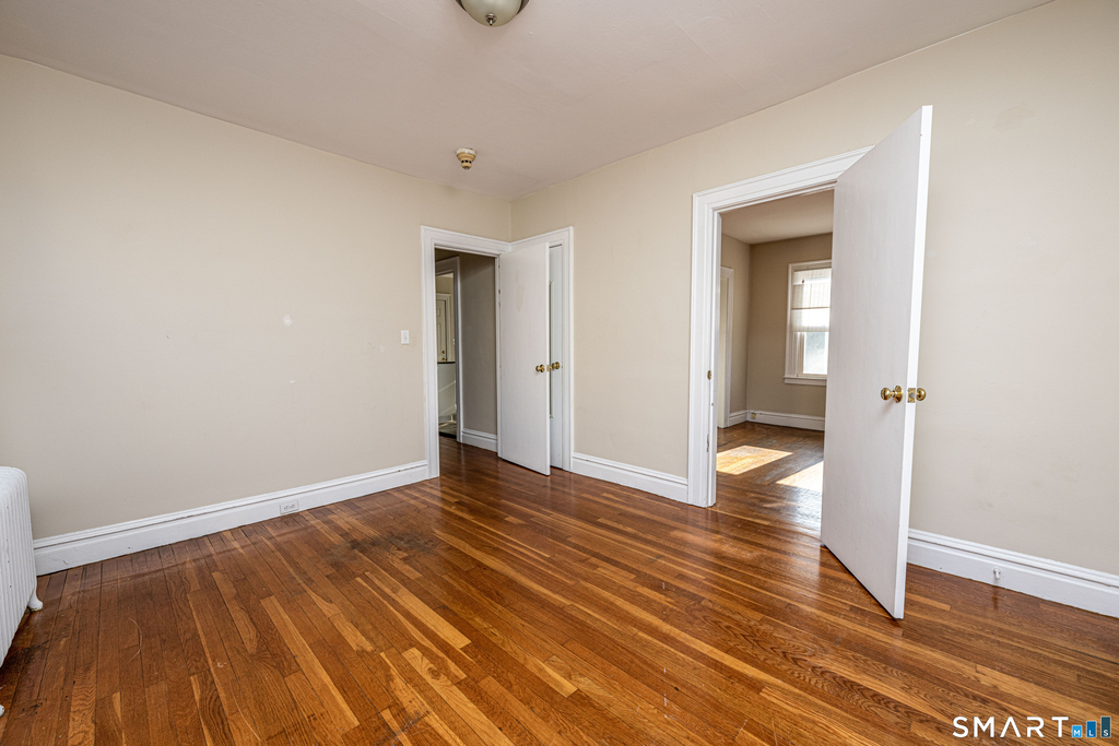1003 Whalley Avenue - Photo 9