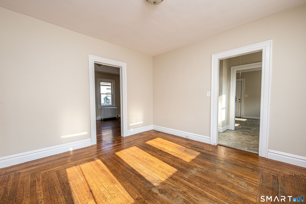 1003 Whalley Avenue - Photo 5