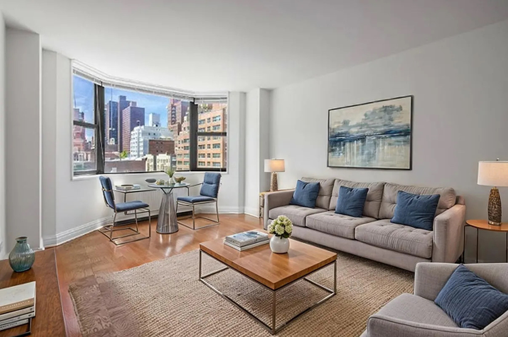400 East 71st Street - Photo 2