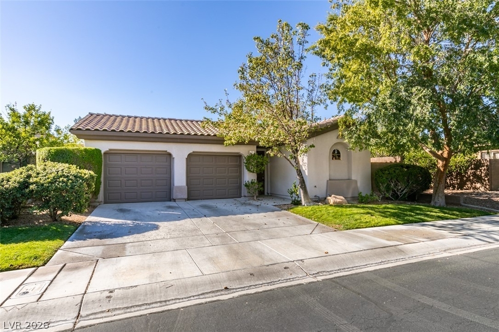 101 Emerald Dunes Circle - Photo 1