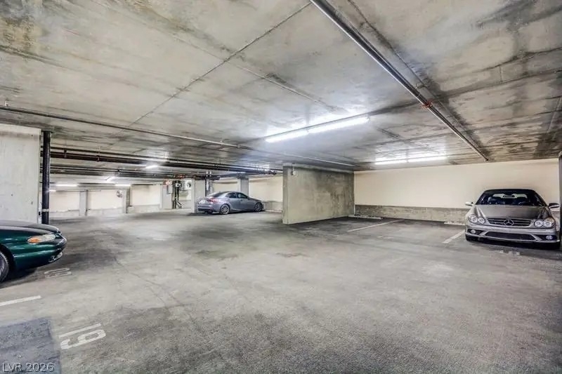 360 E Desert Inn Road - Photo 32