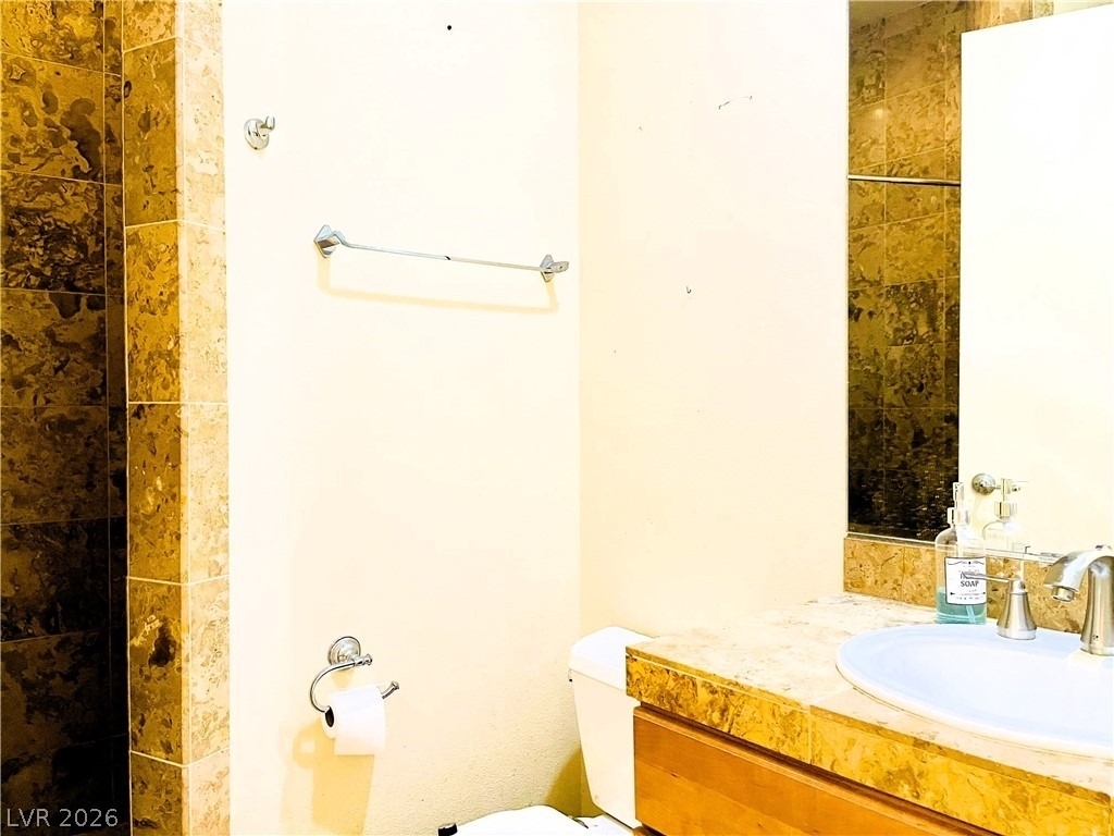 360 E Desert Inn Road - Photo 23