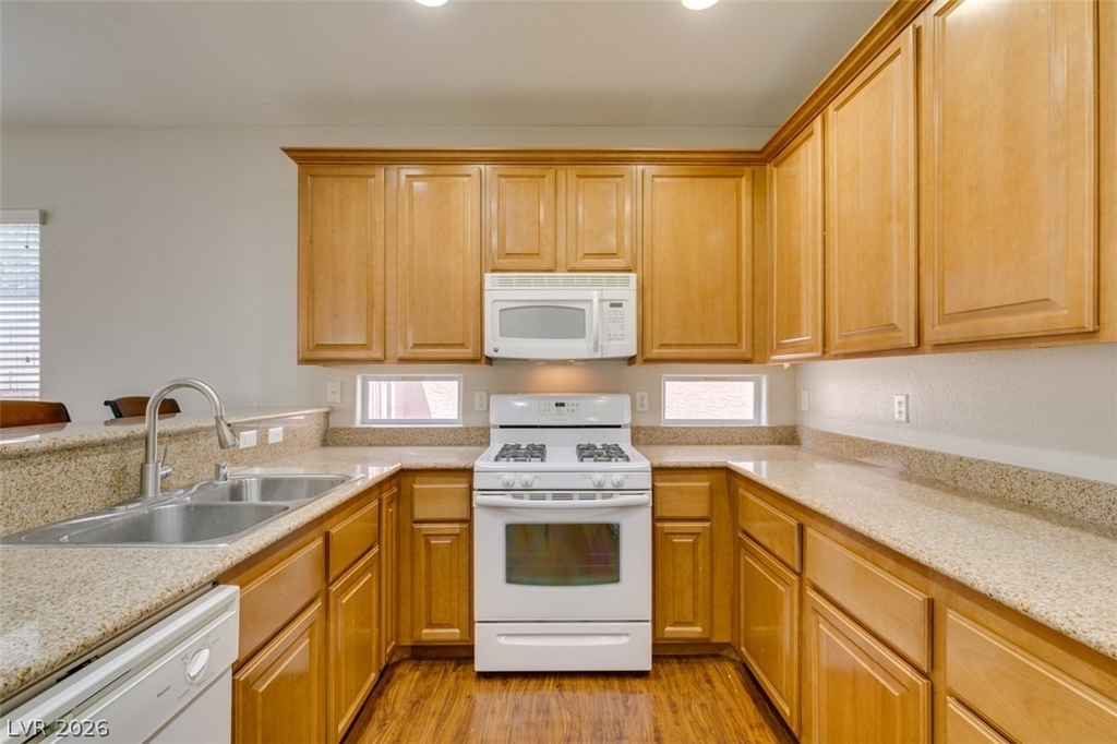 9341 Colorful Rainbow Avenue - Photo 24