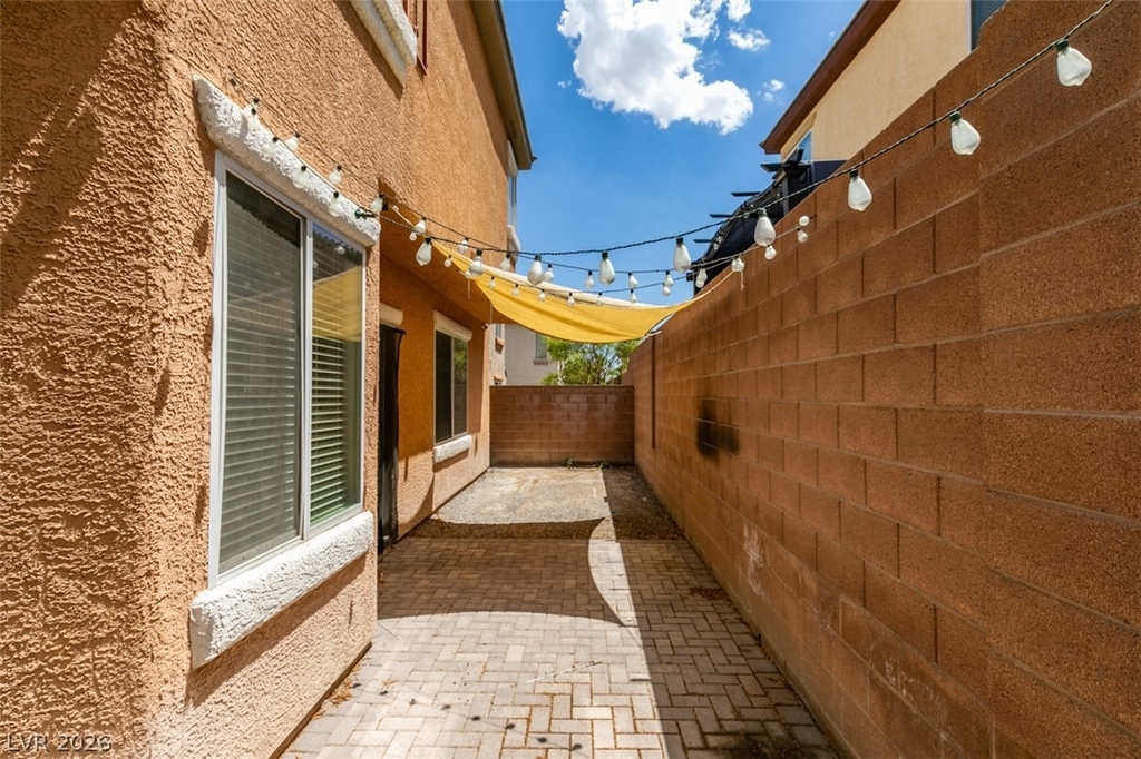 9341 Colorful Rainbow Avenue - Photo 41
