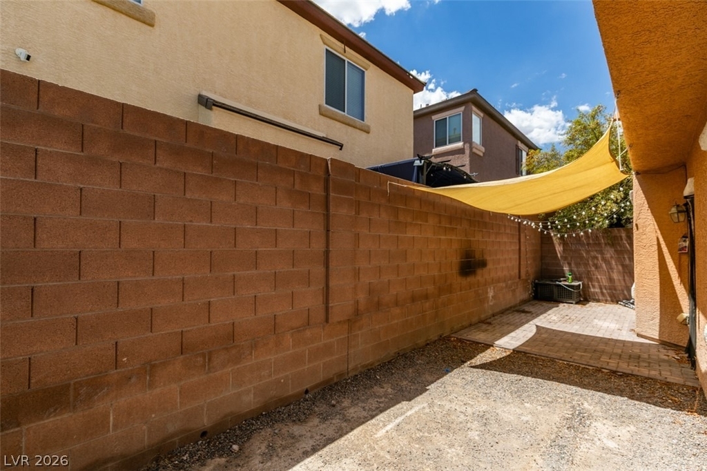 9341 Colorful Rainbow Avenue - Photo 43