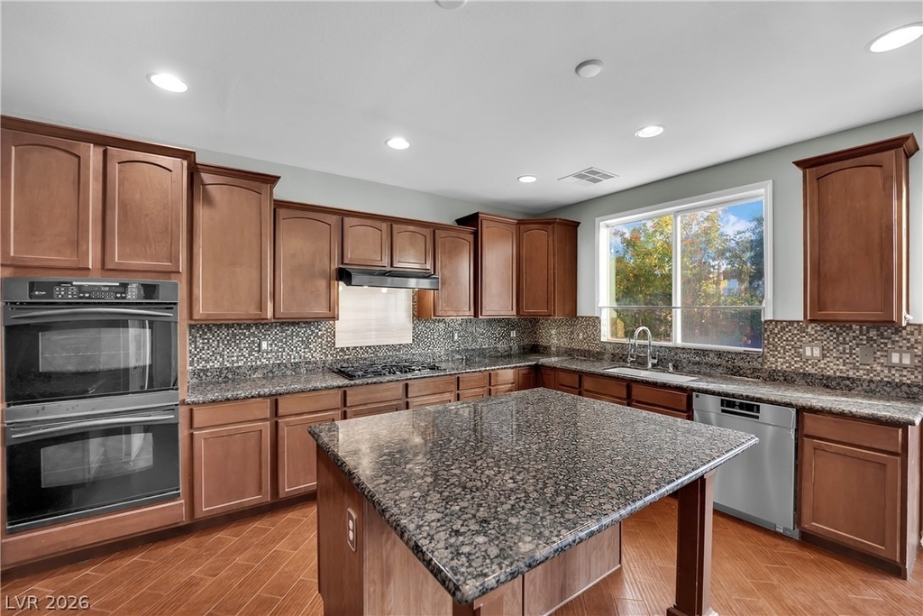 11631 Suburban Road - Photo 20