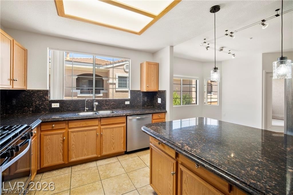 830 Carnegie Street - Photo 5