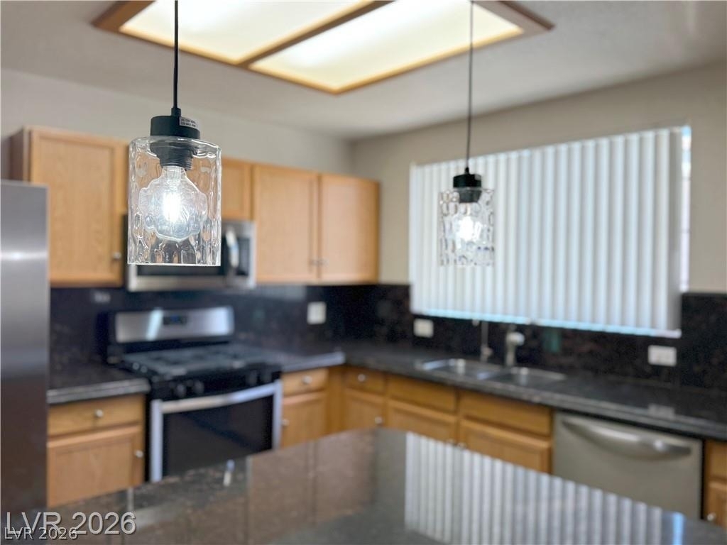 830 Carnegie Street - Photo 3