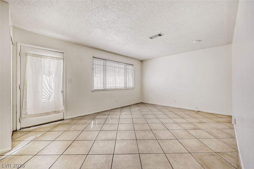 1272 Lawry Avenue - Photo 11