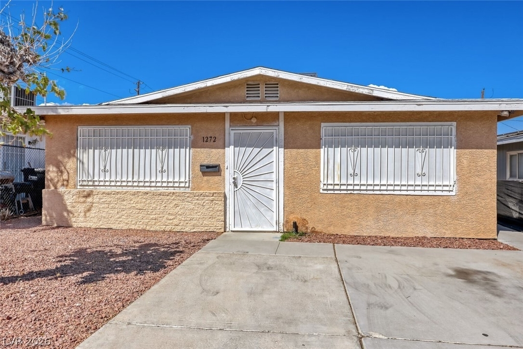1272 Lawry Avenue - Photo 1