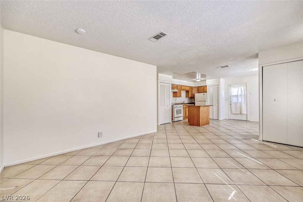 1272 Lawry Avenue - Photo 12