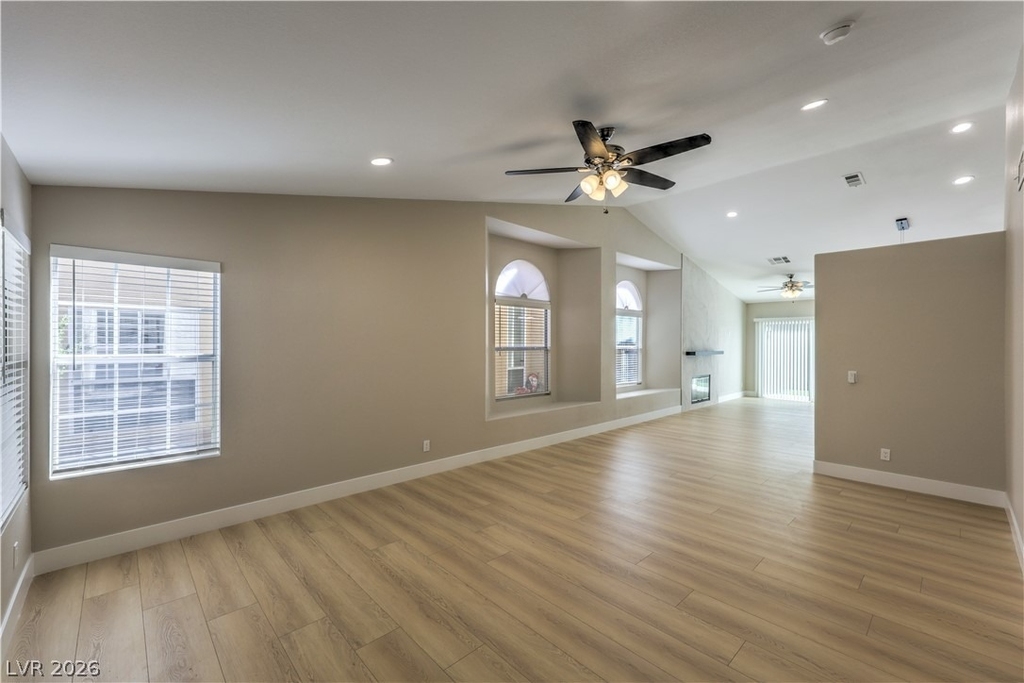 7633 Prairie Corners Drive - Photo 7
