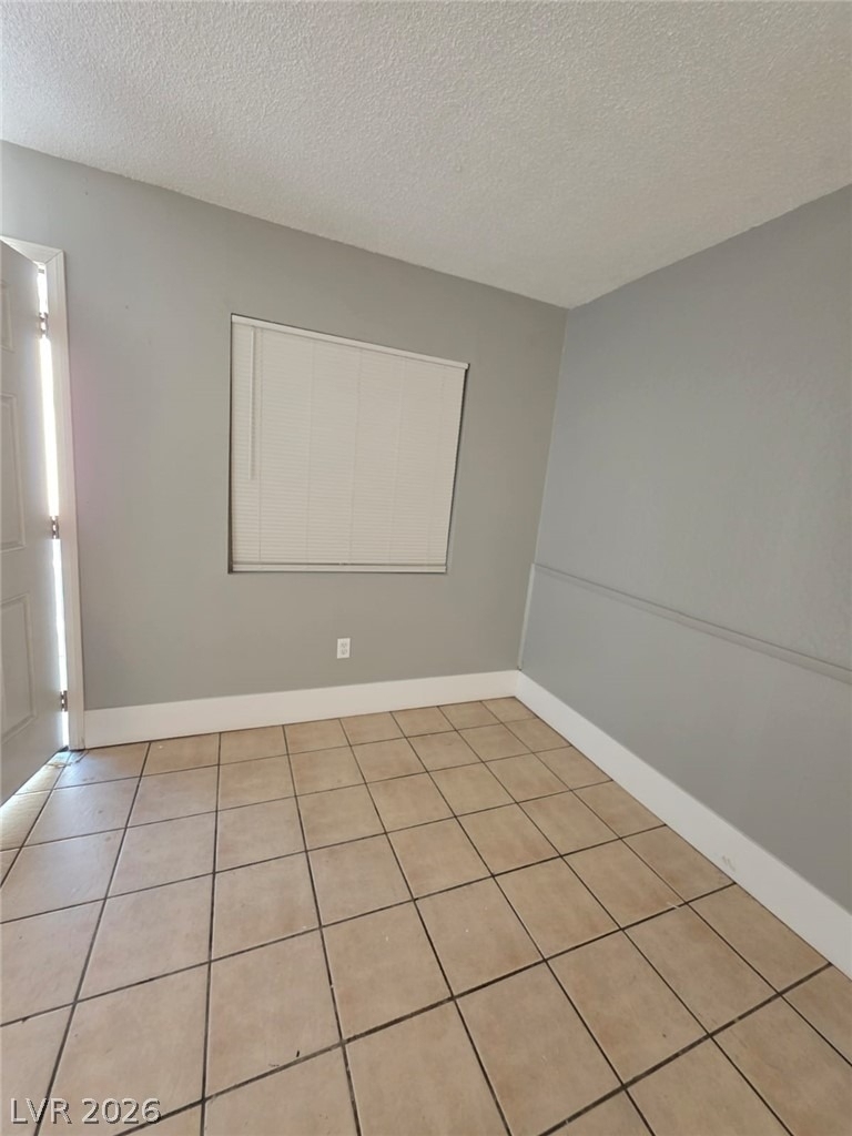1075 E Desert Inn Road - Photo 5