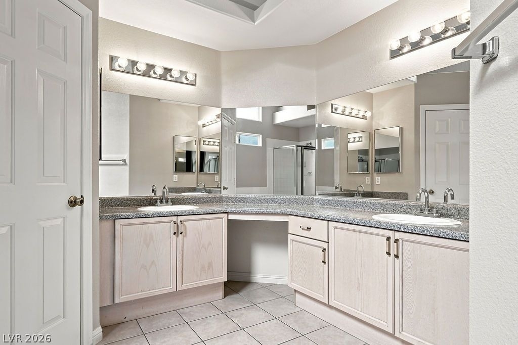 7812 Silver Mallard Avenue - Photo 26