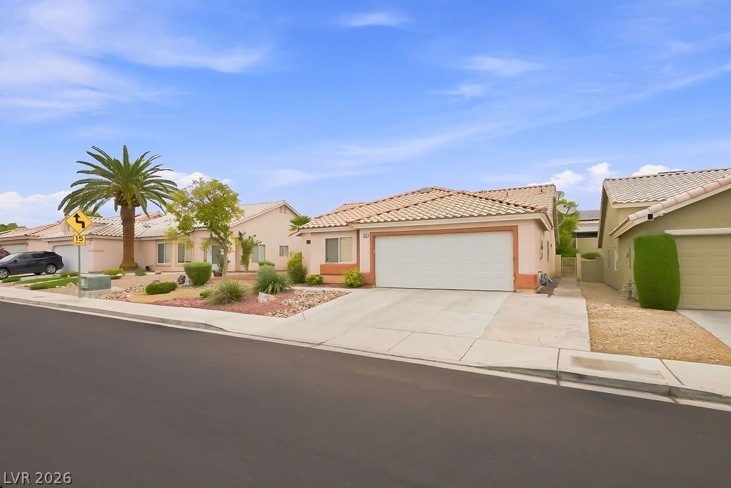 7812 Silver Mallard Avenue - Photo 2