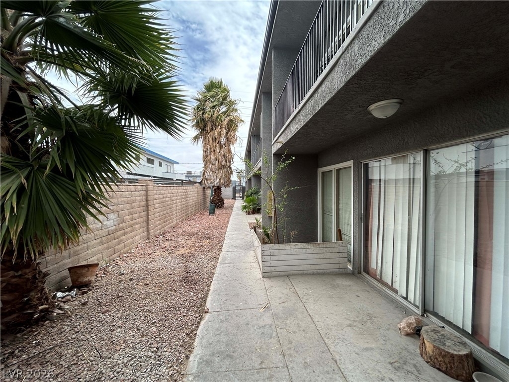 2616 Lynnwood Street - Photo 0