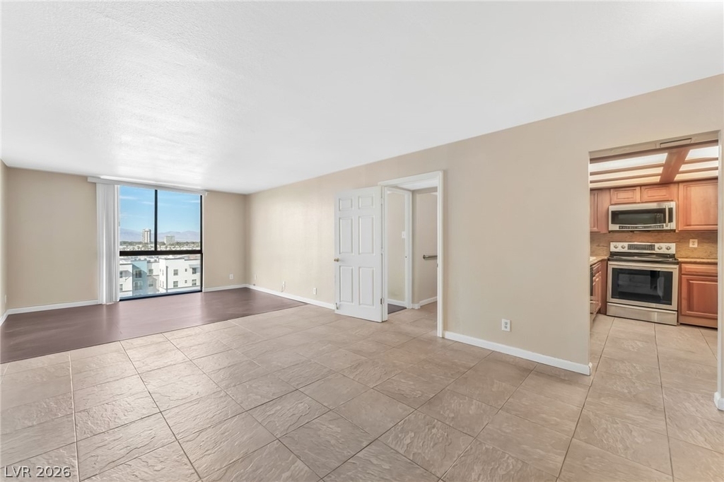 3930 University Center Drive - Photo 3