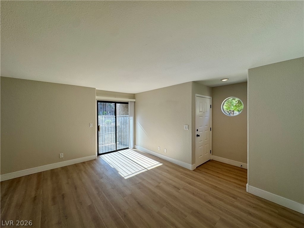 2964 Juniper Hills Boulevard - Photo 2