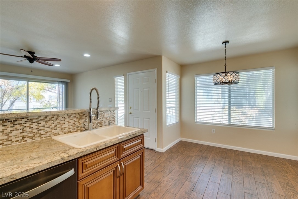 5710 E Tropicana Avenue - Photo 14