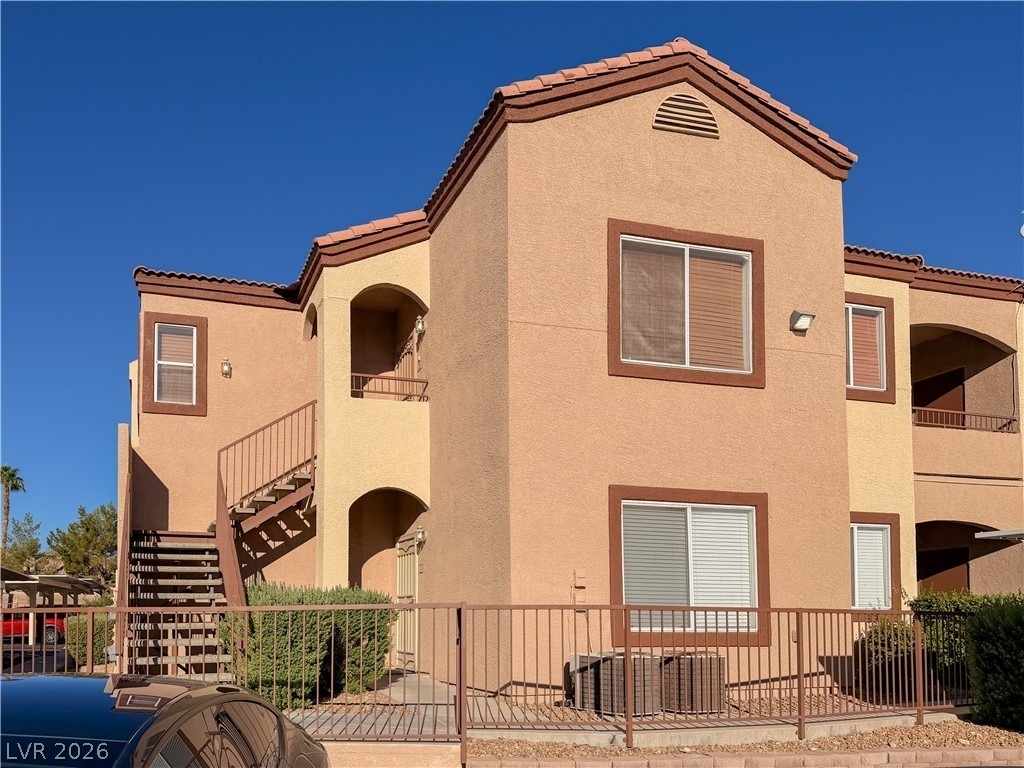 9580 W Reno Avenue - Photo 2