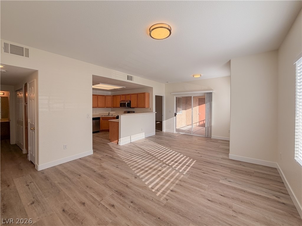 9580 W Reno Avenue - Photo 6