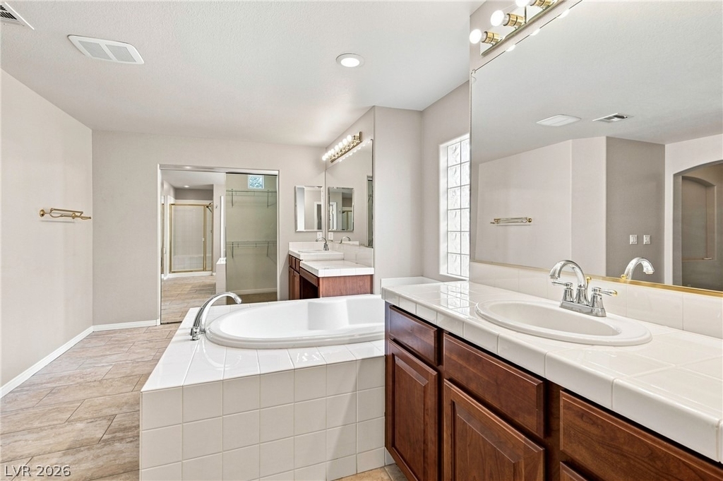 1464 European Drive - Photo 34