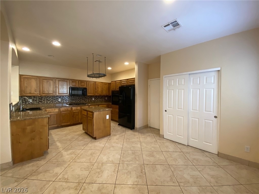 8683 Blakely Court - Photo 10