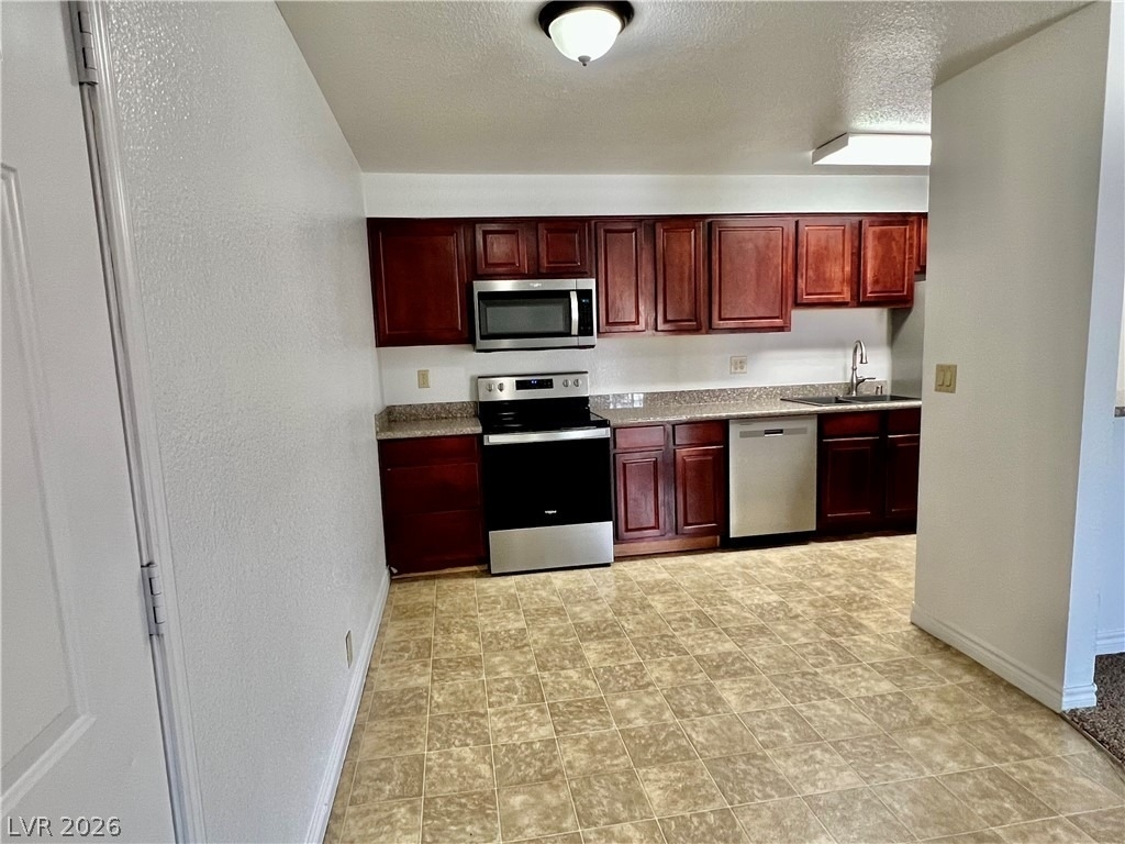 5041 River Glen Drive - Photo 9