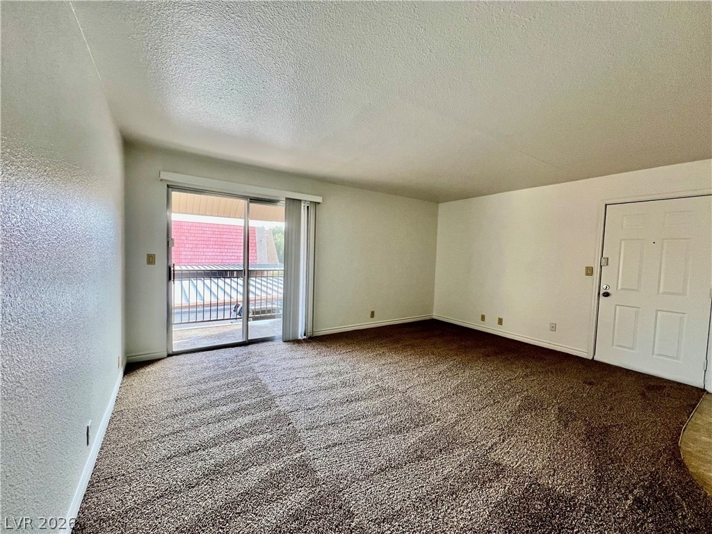 5041 River Glen Drive - Photo 4
