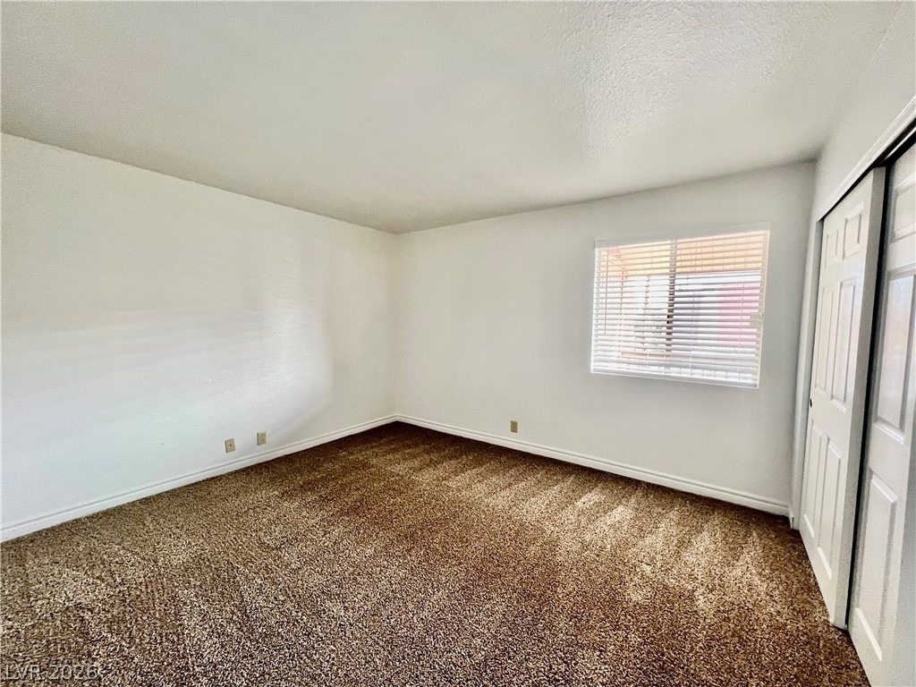 5041 River Glen Drive - Photo 14