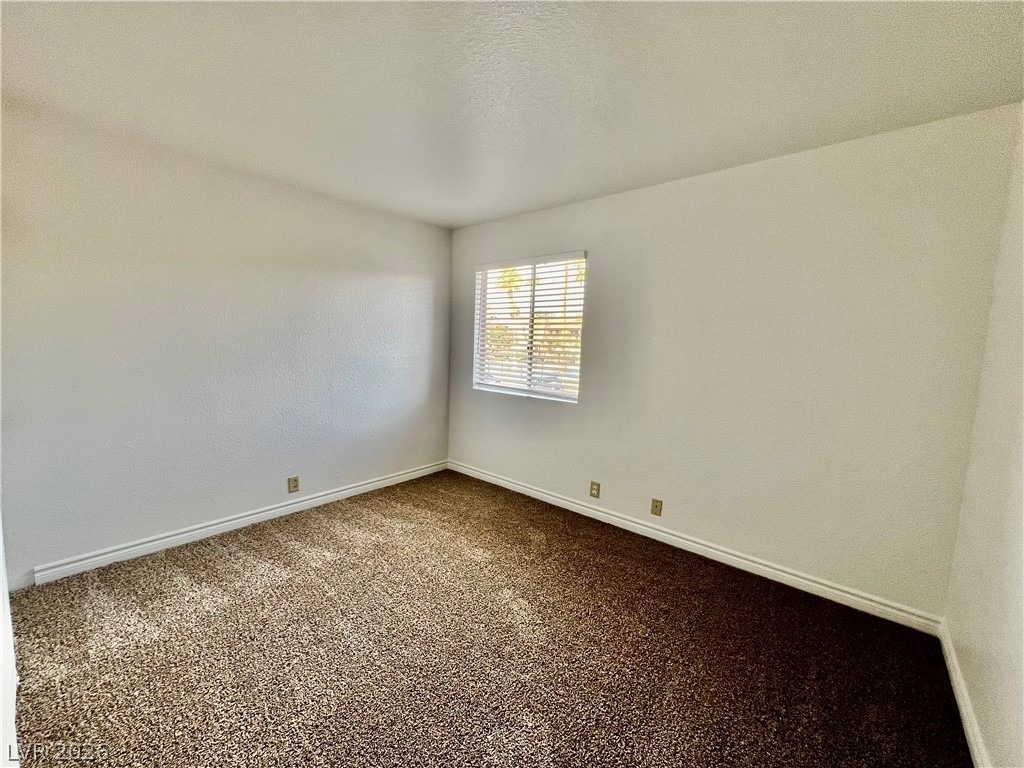 5041 River Glen Drive - Photo 12
