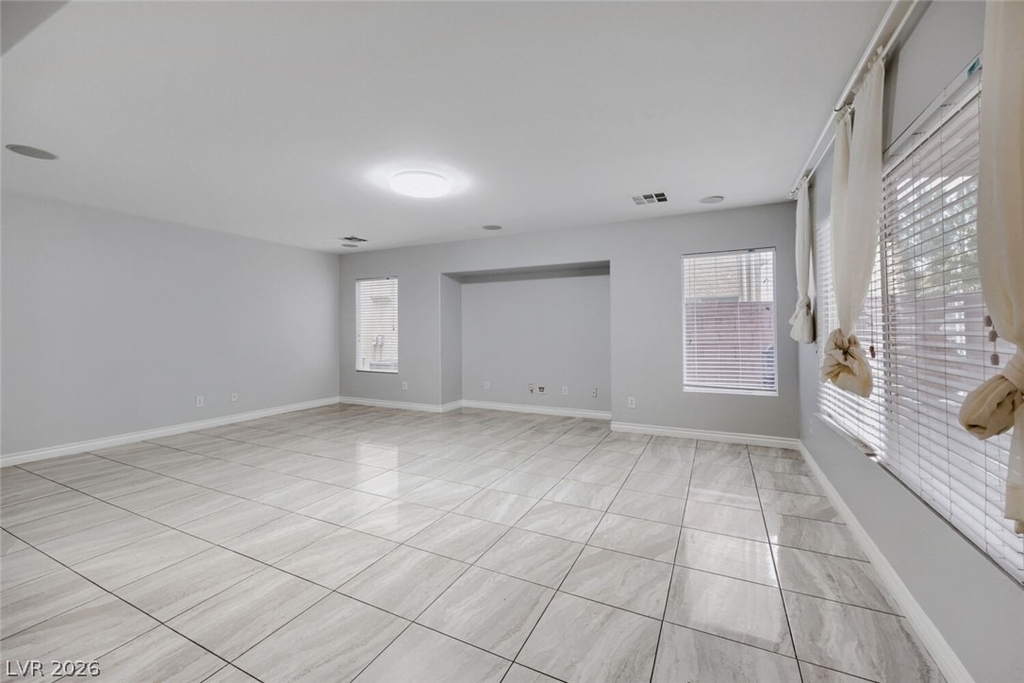 6615 W Camero Avenue - Photo 5