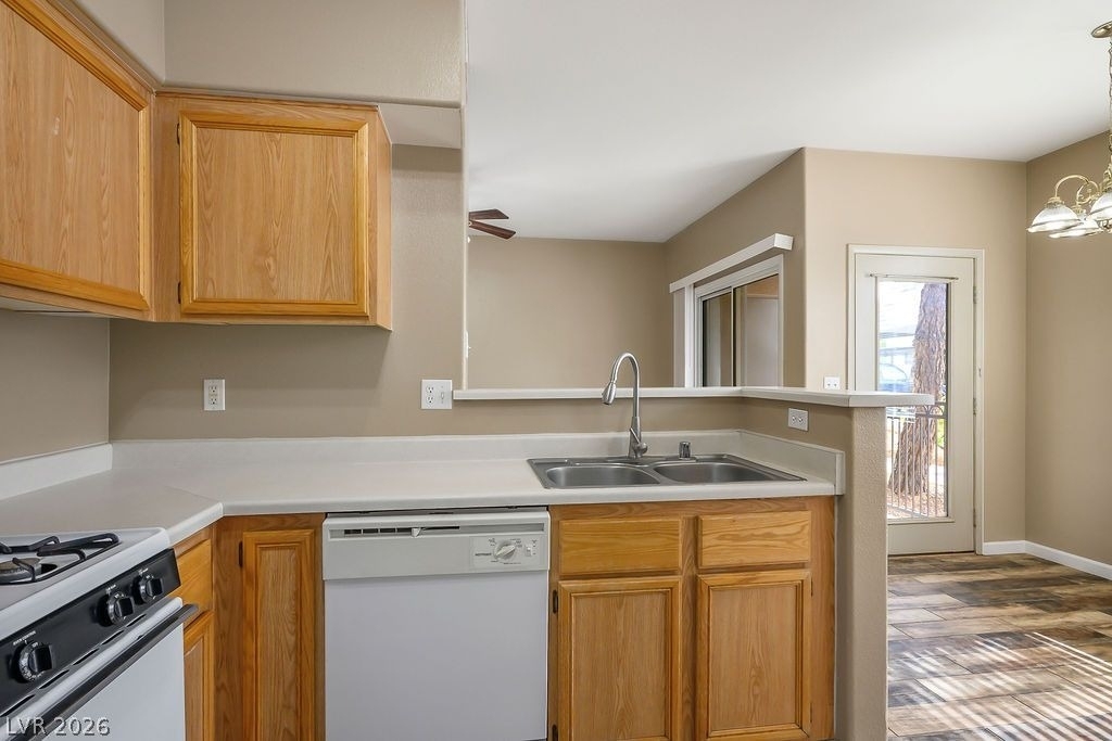 9050 W Warm Springs Road - Photo 11