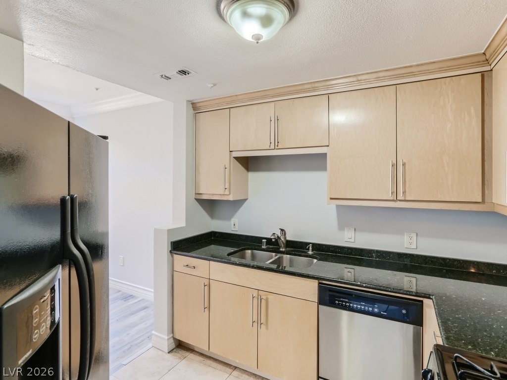 260 E Flamingo Road - Photo 10