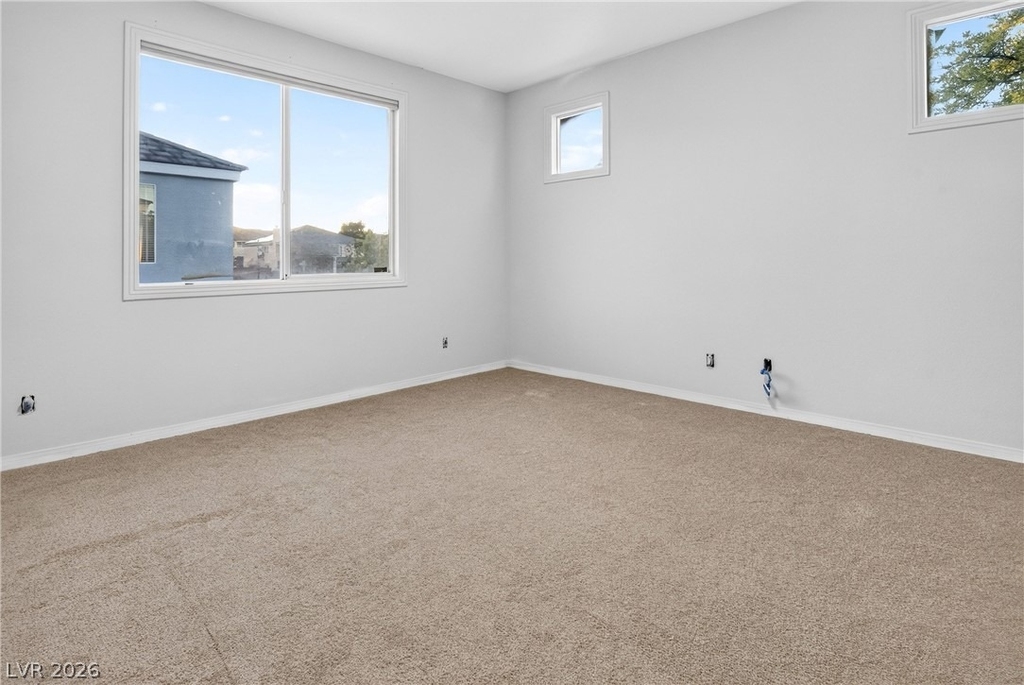 6276 Huntington Ridge Avenue - Photo 24