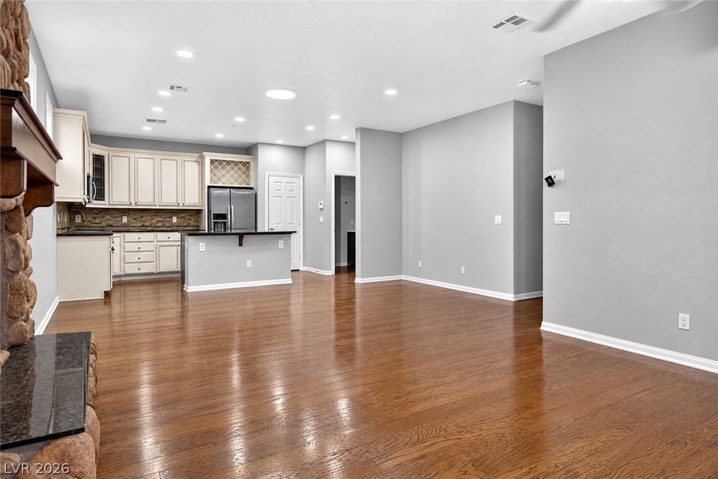 6276 Huntington Ridge Avenue - Photo 14