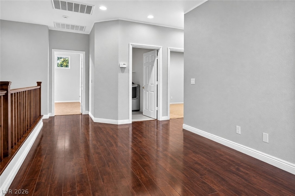 6276 Huntington Ridge Avenue - Photo 11
