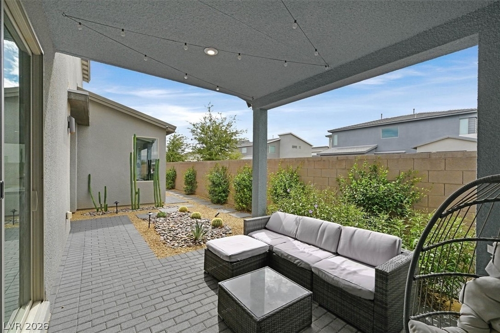 4195 W Landberg Avenue - Photo 2