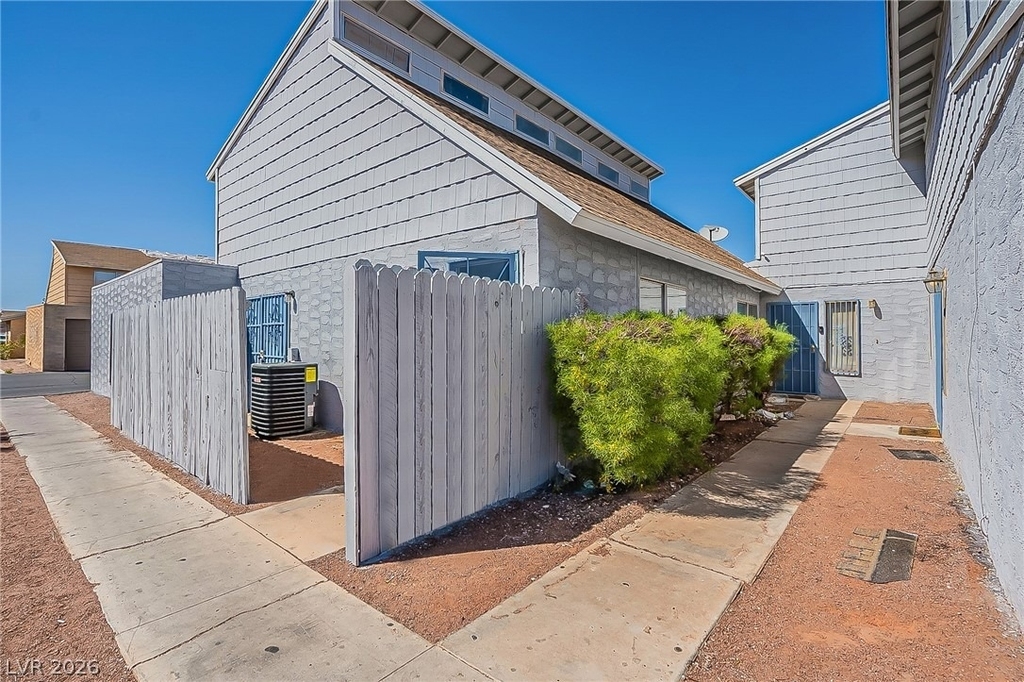 5168 Garden Lane - Photo 2