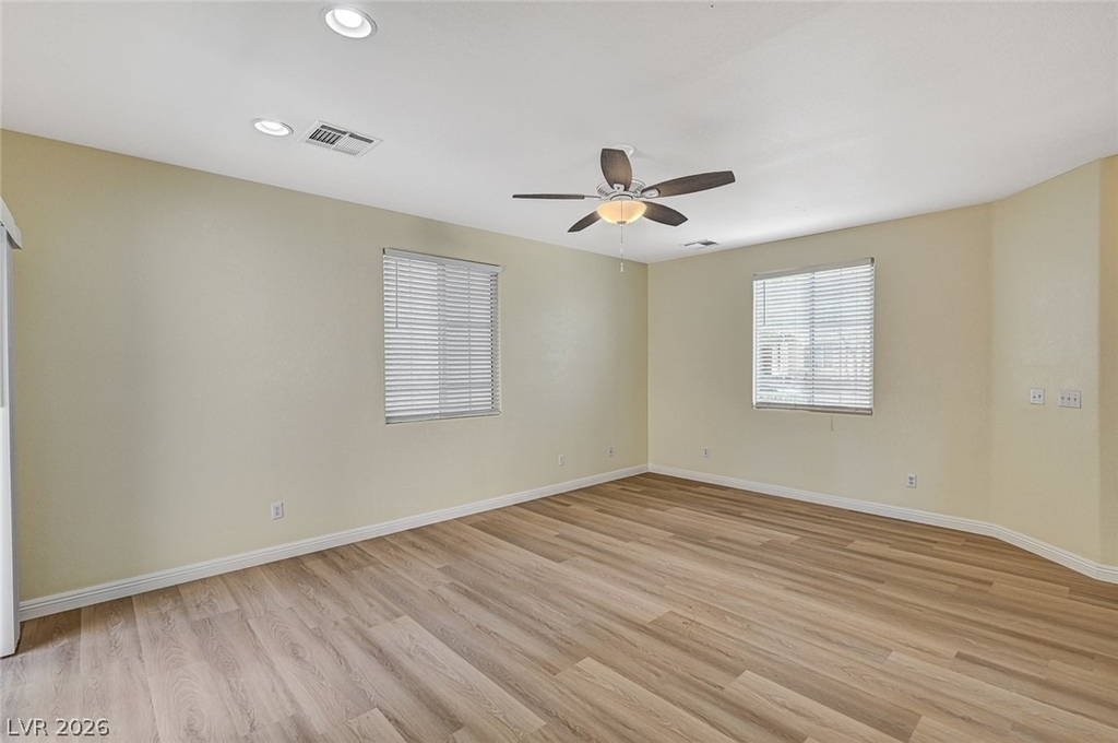 9821 Hanover Grove Avenue - Photo 8