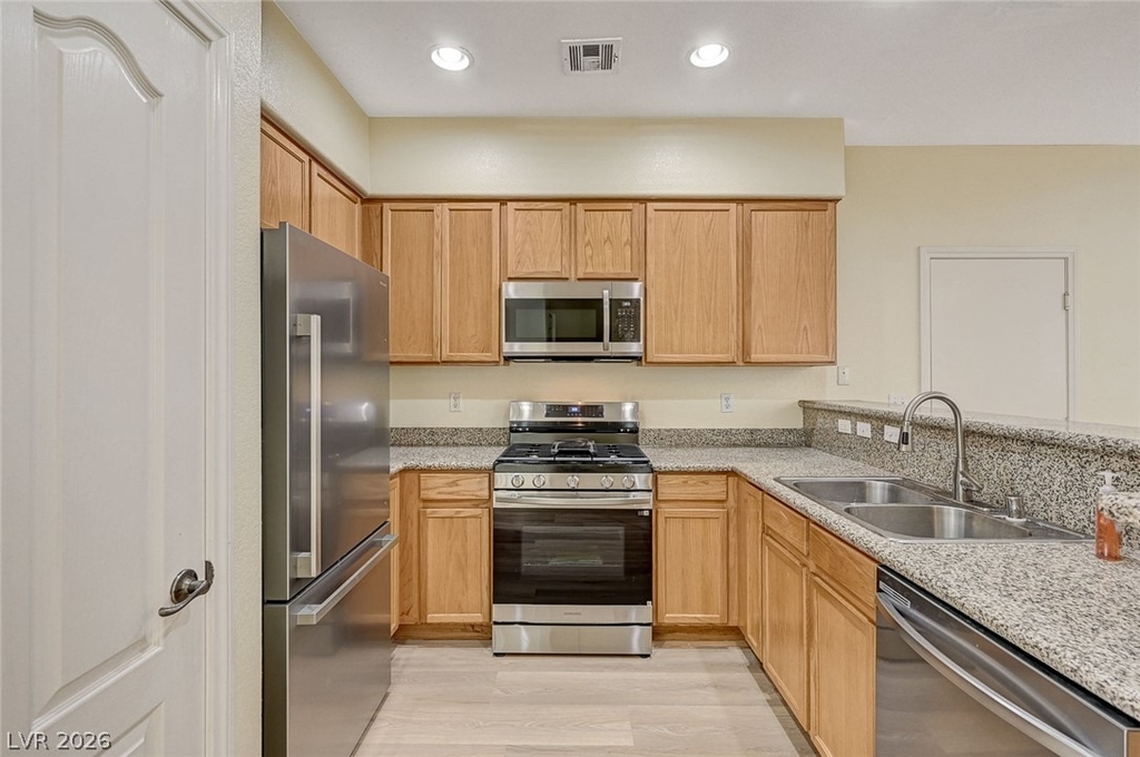 9821 Hanover Grove Avenue - Photo 16