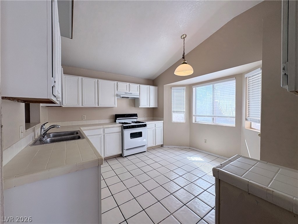 2737 Cathedral Lane - Photo 10