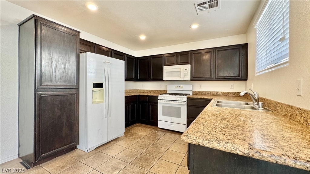 7425 Mojave Canyon Street - Photo 16